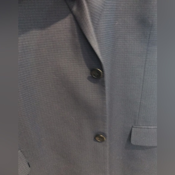 Geoffrey Beene 2 button suit coat - Picture 2 of 6